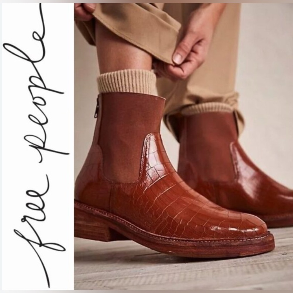 Free People Croc Embossed Leather Arlo Chelsea Boots Women Brown 38.5 / 8